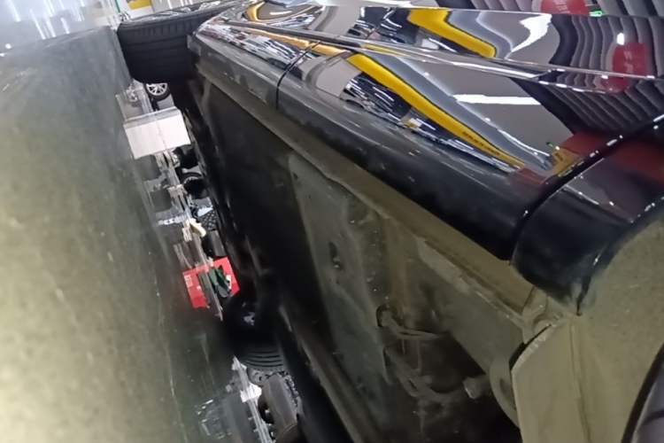 Used Buick Envision 2024 Encore S 25T Ignite Black Style Edition Left Side Sill