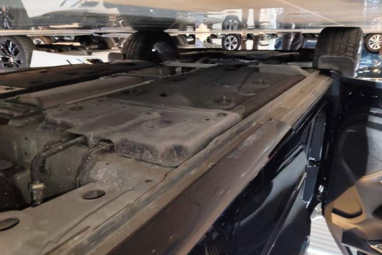 Used Buick Envision 2024 Encore S 28T Ignite Black Prestige Edition Left Side Sill