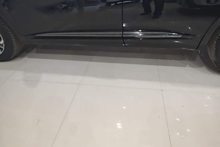Used Buick Envision 2024 Encore S 25T Ignite Black Style Edition Left Side Sill