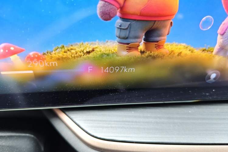 Used Buick Envision 2024 Encore S 25T Ignite Black Style Edition Odometer Close Up