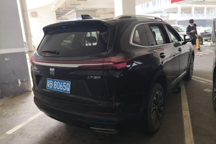 Used Buick Envision 2024 Encore Plus 28T AWD Luxury Edition Rear Right 45 Deg