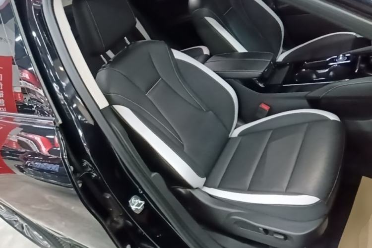 Used Buick Envision 2024 Encore S 25T Ignite Black Style Edition Right Front Seat