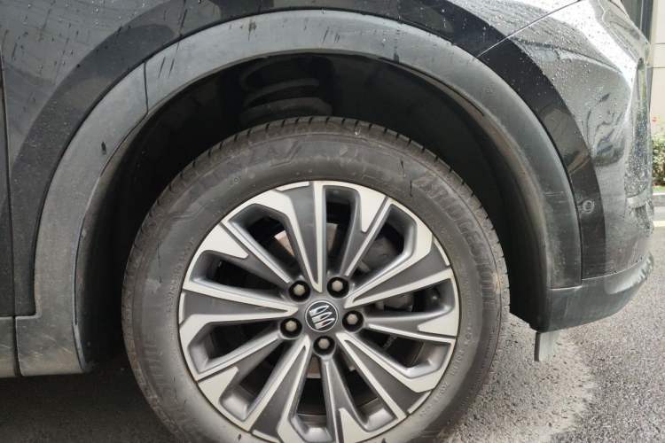 Used Buick Envision 2024 Encore Plus 28T Two-Wheel Drive Luxury Edition Right Front Wheel Hub