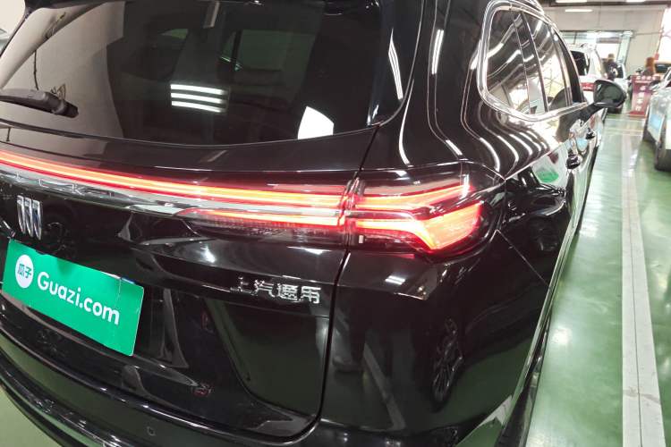 Used Buick Envision 2024 Encore Plus AWD Avenir Right Rear Taillight