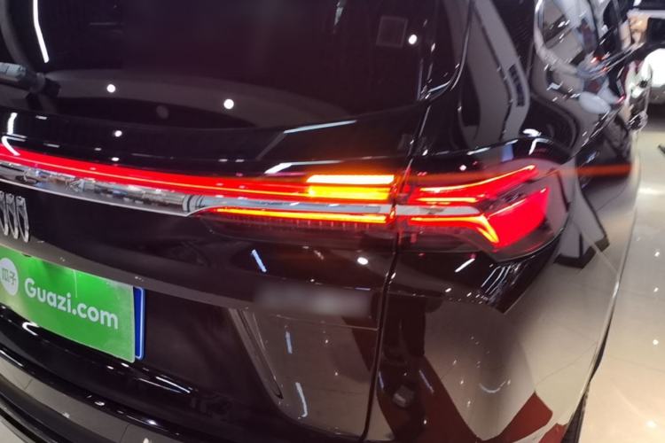 Used Buick Envision 2024 Encore Plus 28T Two-Wheel Drive Luxury Edition Right Rear Taillight