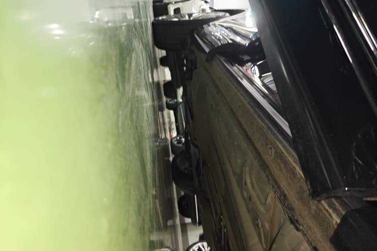 Used Buick Envision 2024 Encore Plus AWD Avenir Right Side Sill