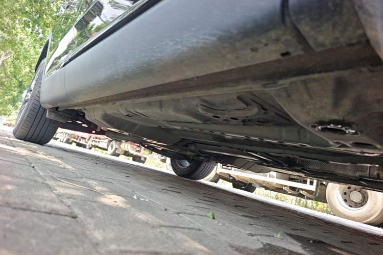 Used Buick Envision 2024 Encore Plus 28T Two-Wheel Drive Luxury Edition Right Side Sill