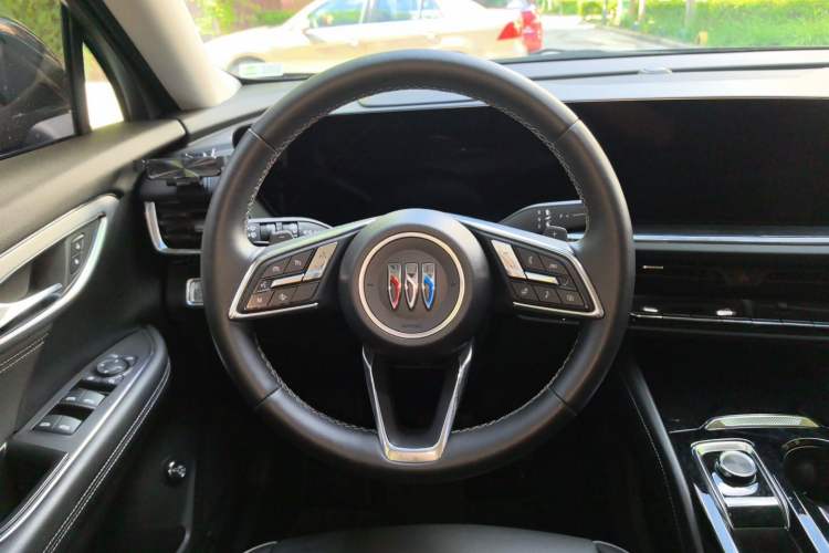 Used Buick Envision 2024 Encore Plus 28T Two-Wheel Drive Luxury Edition Steering Wheel