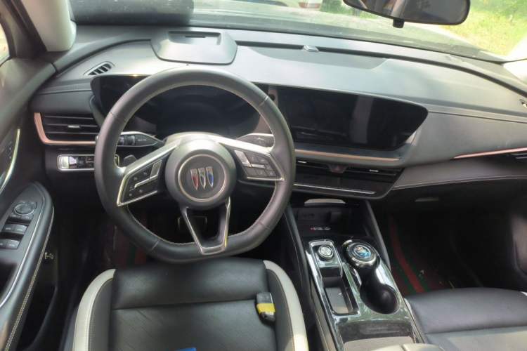 Used Buick Envision 2024 Encore S 25T Ignite Black Style Edition Steering Wheel