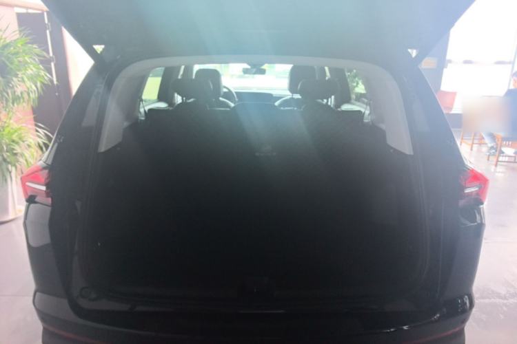 Used Buick Envision 2024 Encore Plus 28T Two-Wheel Drive Luxury Edition Trunk