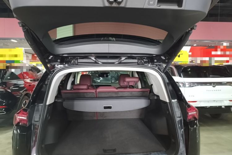 Used Buick Envision 2024 Encore Plus 28T Two-Wheel Drive Luxury Edition Trunk