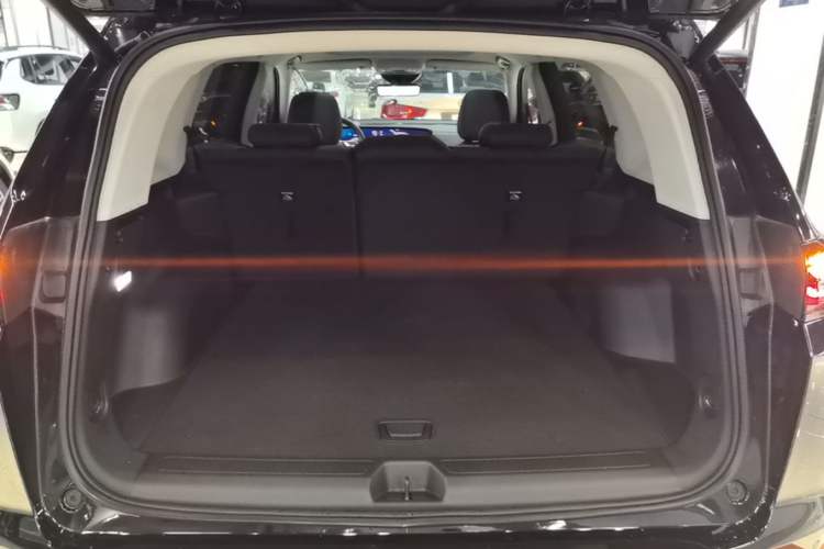 Used Buick Envision 2024 Encore Plus 28T Two-Wheel Drive Luxury Edition Trunk