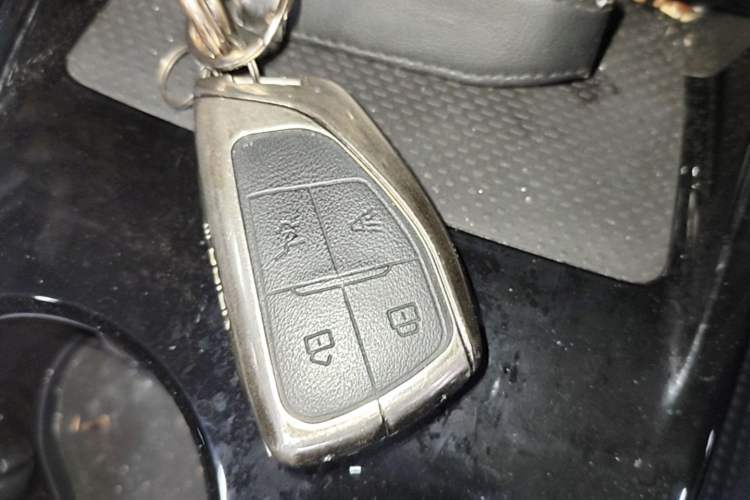 Used Buick Envision 2024 Encore Plus 28T Two-Wheel Drive Luxury Edition Vehicle Key