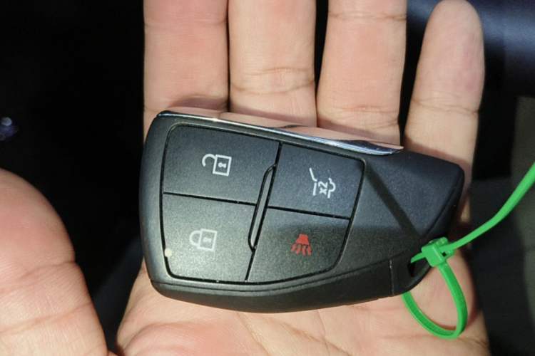 Used Buick Envision 2024 Encore Plus 28T AWD Luxury Edition Vehicle Key