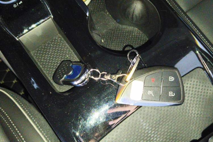 Used Buick Envision 2024 Encore Plus 28T Two-Wheel Drive Luxury Edition Vehicle Key