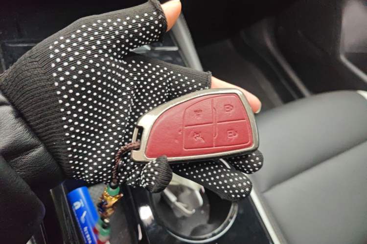 Used Buick Envision 2024 Encore S 25T Ignite Black Style Edition Vehicle Key