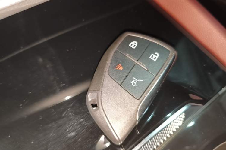 Used Buick Envision 2024 Encore Plus 28T Two-Wheel Drive Luxury Edition Vehicle Key