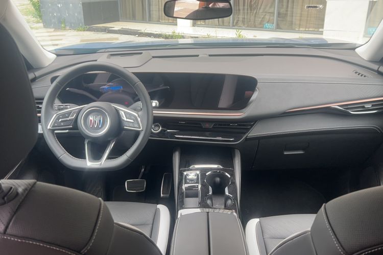 Used Buick Envision 2024 Encore S 25T Ignite Black Style Edition Interior 3