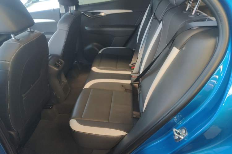 Used Buick Envision 2024 Encore S 25T Ignite Black Style Edition Interior 4