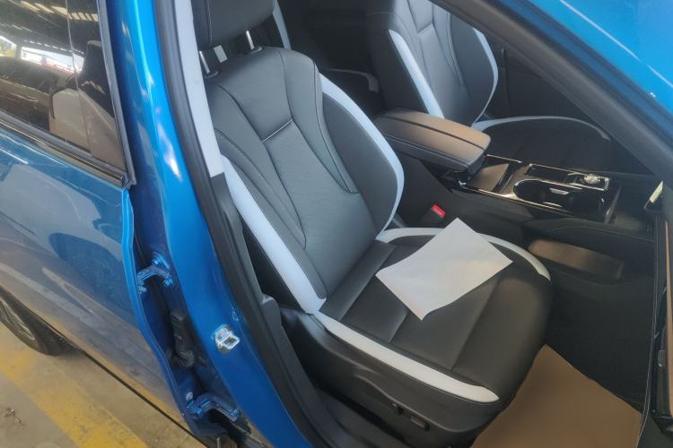 Used Buick Envision 2024 Encore S 25T Ignite Black Style Edition Right Front Seat