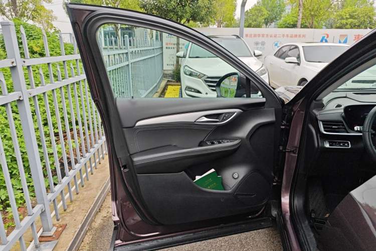 Used Buick Envision 2024 Encore Plus 28T AWD Luxury Edition Left Front Door Interior