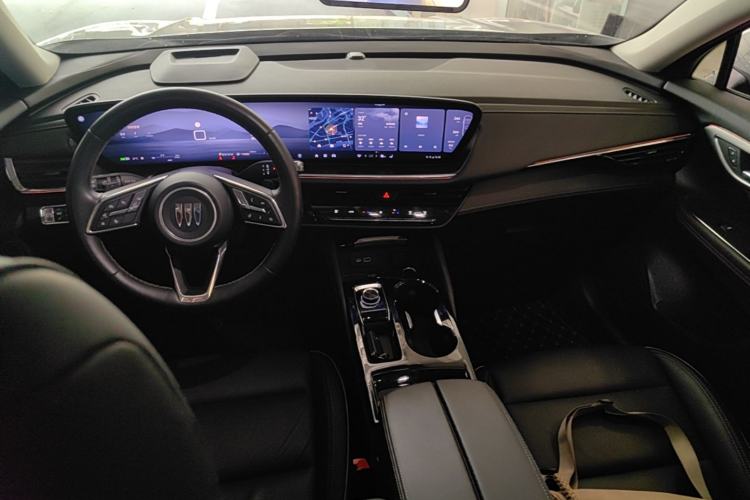 Used Buick Envision 2024 Encore Plus 28T AWD Luxury Edition Center Console