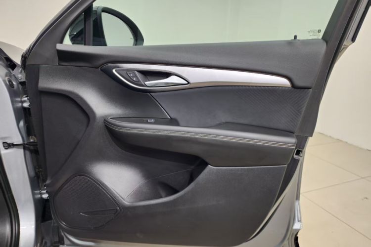 Used Buick Envision 2024 Encore S 25T Ignite Black Style Edition Interior 6