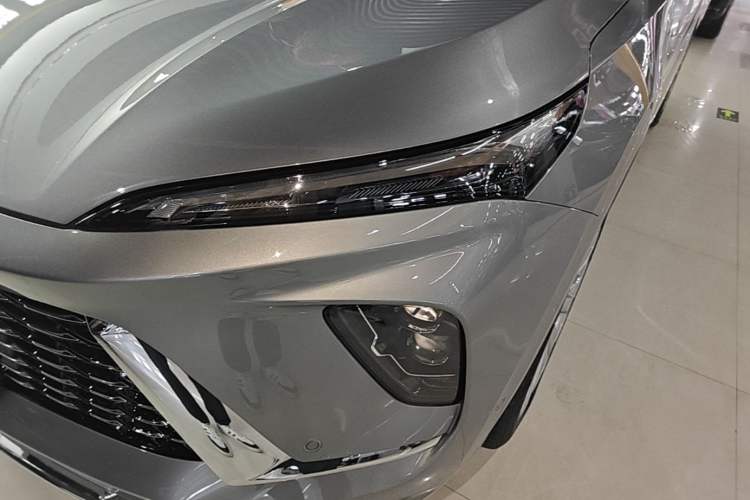 Used Buick Envision 2024 Encore Plus AWD Avenir Left Front Headlight