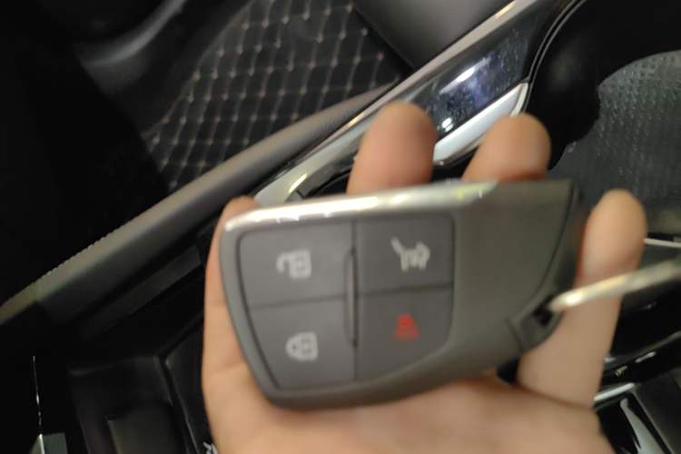 Used Buick Envision 2024 Encore Plus 28T AWD Luxury Edition Vehicle Key