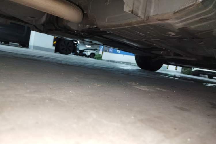 Used Buick Envision 2024 Encore Plus 28T Two-Wheel Drive Luxury Edition Chassis Rear Right