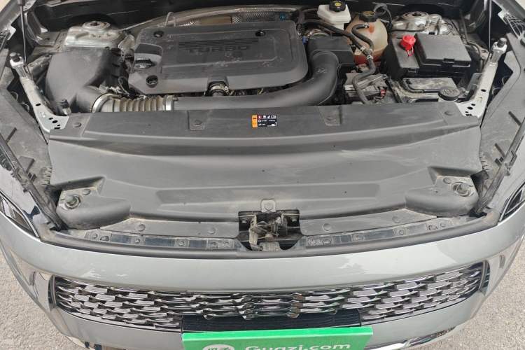Used Buick Envision 2024 Encore Plus AWD Avenir Engine Bay