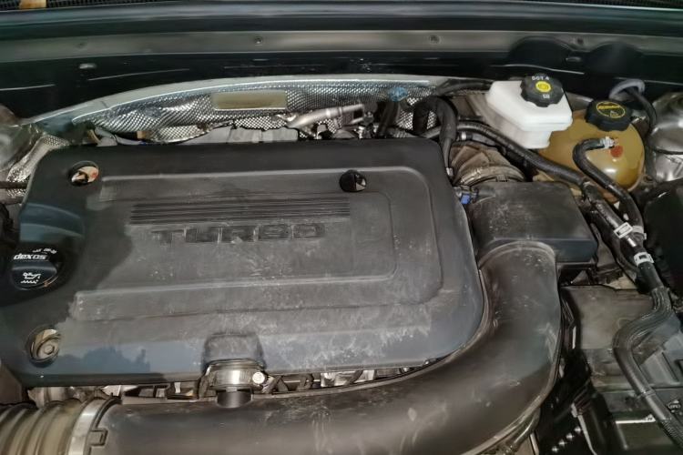 Used Buick Envision 2024 Encore Plus 28T Two-Wheel Drive Luxury Edition Engine Bay