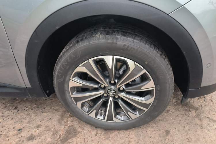 Used Buick Envision 2024 Encore Plus 28T AWD Luxury Edition Exterior 1