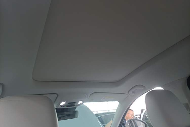 Used Buick Envision 2024 Encore Plus AWD Avenir Headliner