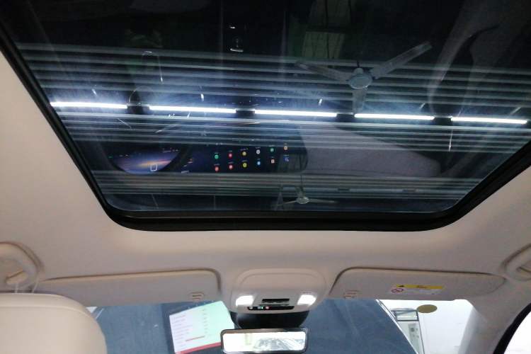 Used Buick Envision 2024 Encore Plus AWD Avenir Headliner