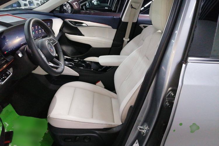 Used Buick Envision 2024 Encore Plus AWD Avenir Left Front Seat