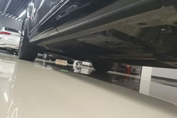 Used Buick Envision 2024 Encore S 25T Ignite Black Style Edition Left Side Sill