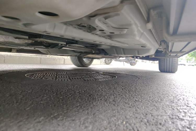 Used Buick Envision 2024 Encore Plus 28T Two-Wheel Drive Luxury Edition Chassis Front Left