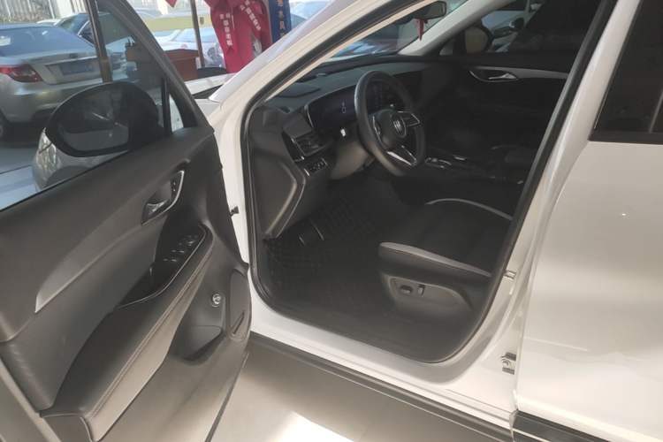 Used Buick Envision 2024 Encore S 25T Ignite Black Style Edition Driver Seat