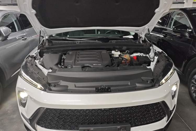 Used Buick Envision 2024 Encore S 25T Ignite Black Style Edition Engine Bay
