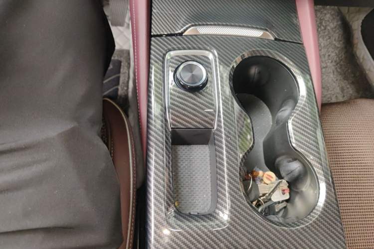 Used Buick Envision 2024 Encore Plus 28T Two-Wheel Drive Luxury Edition Gear Lever