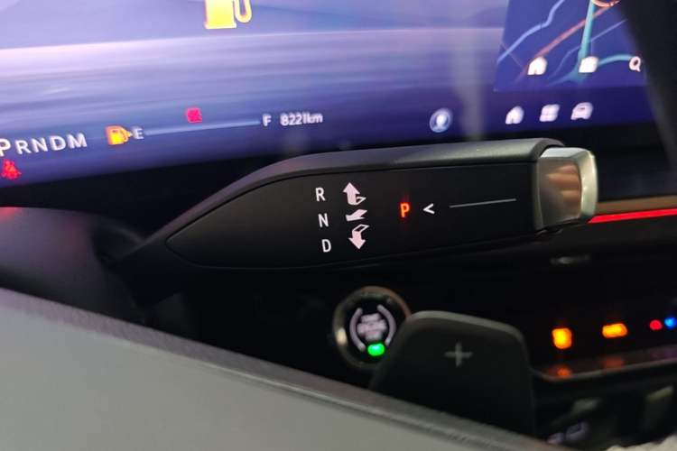 Used Buick Envision 2024 Encore S 28T Ignite Black Prestige Edition Gear Lever