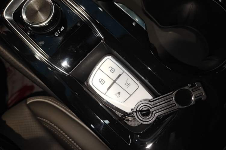 Used Buick Envision 2024 Encore Plus 28T Two-Wheel Drive Luxury Edition Interior 1