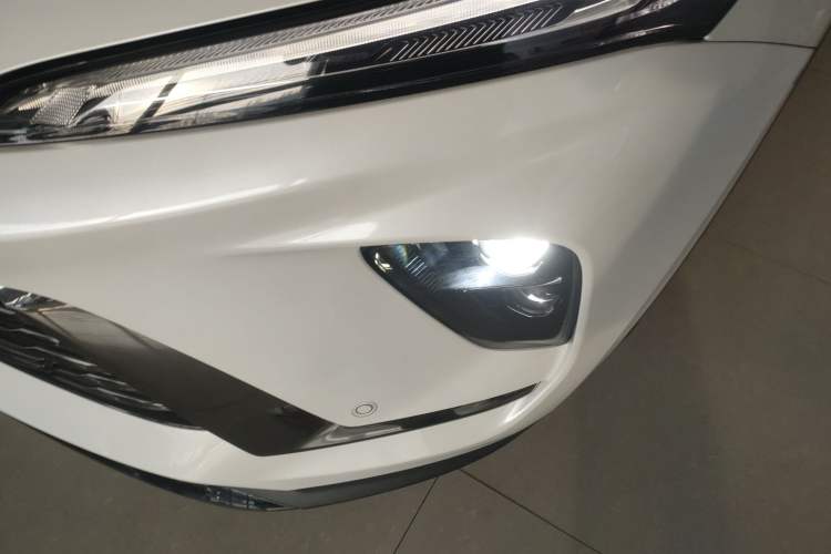 Used Buick Envision 2024 Encore Plus 28T AWD Luxury Edition Left Front Headlight