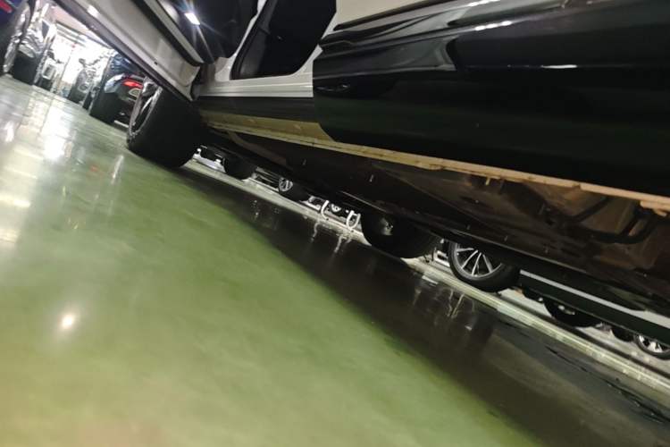Used Buick Envision 2024 Encore S 28T Ignite Black Prestige Edition Left Side Sill