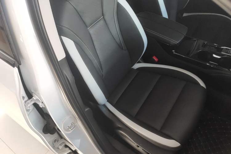 Used Buick Envision 2024 Encore S 25T Ignite Black Style Edition Right Front Seat