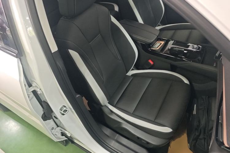 Used Buick Envision 2024 Encore S 28T Ignite Black Prestige Edition Right Front Seat