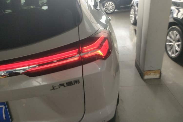 Used Buick Envision 2024 Encore Plus 28T AWD Luxury Edition Right Rear Taillight