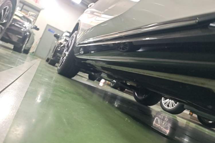 Used Buick Envision 2024 Encore S 28T Ignite Black Prestige Edition Right Side Sill