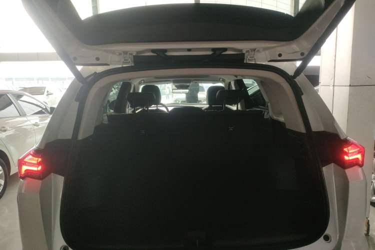 Used Buick Envision 2024 Encore Plus 28T AWD Luxury Edition Trunk